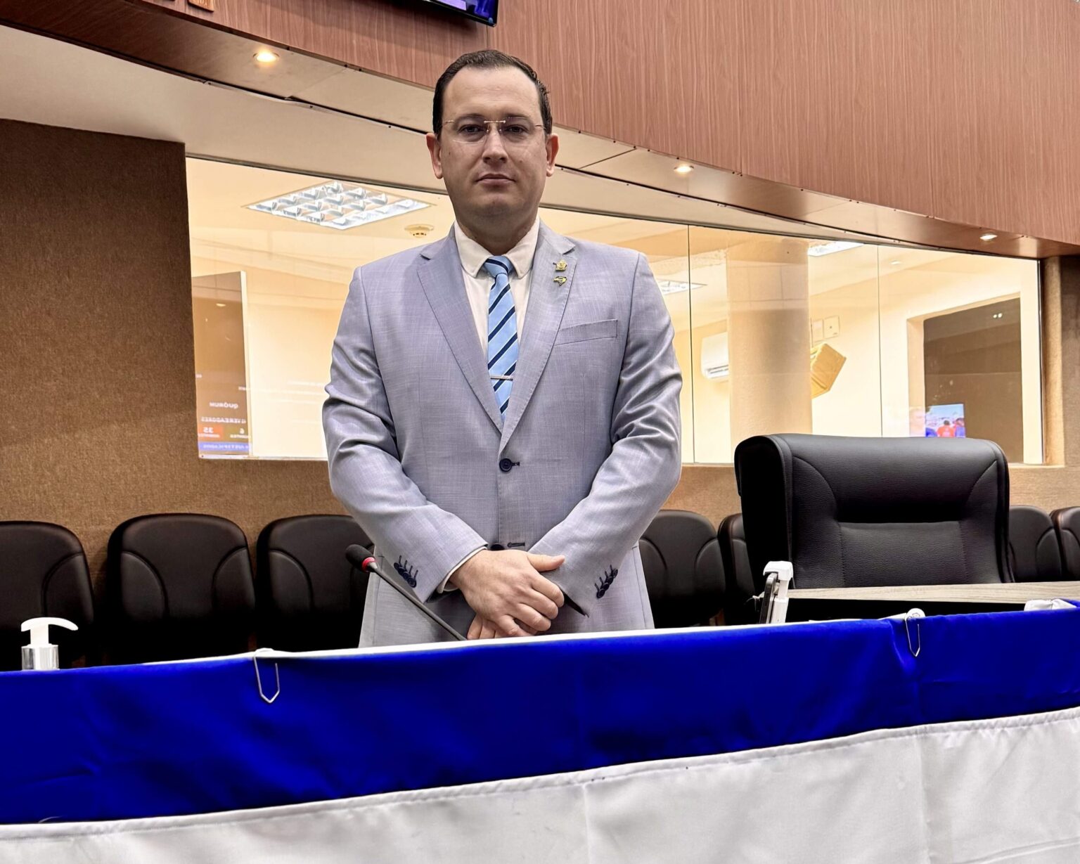 Raiff-Matos-oracao-por-Israel-1-1536x1229 Notícias