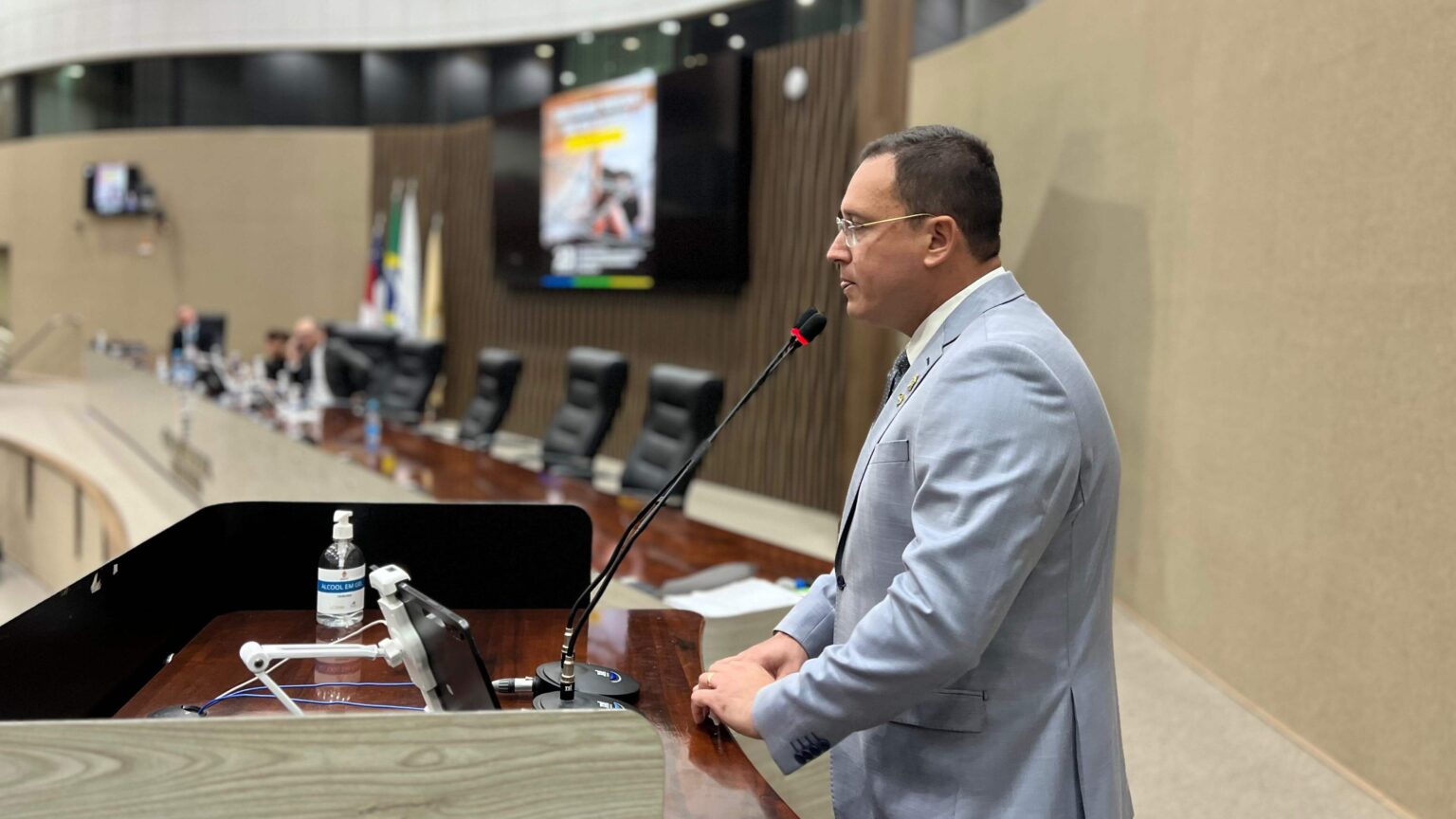 Raiff-Matos-critica-violencia-contra-a-mulher-1-1536x864 Notícias